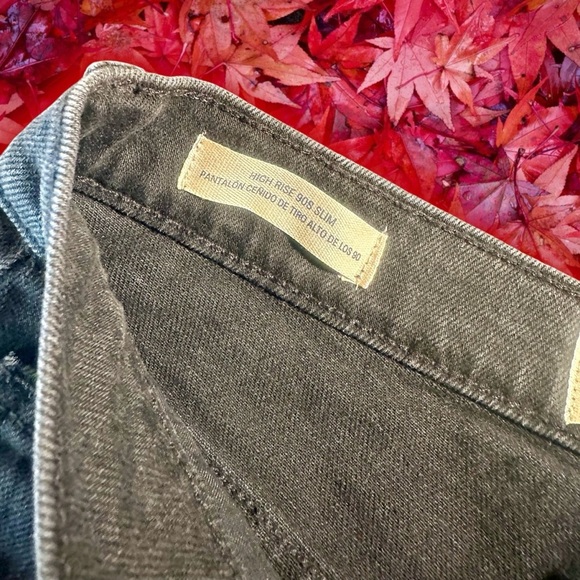NWT Universal Thread Black Retro ‘High-Rise 90s Slim Leg Jeans’ Size 2 - Picture 6 of 16